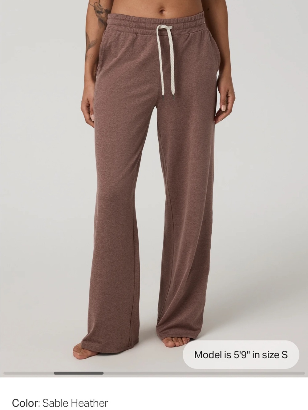 Vuori Halo Essential Wide-Leg Pants Women’s M Sable Heather Drawstring Pockets